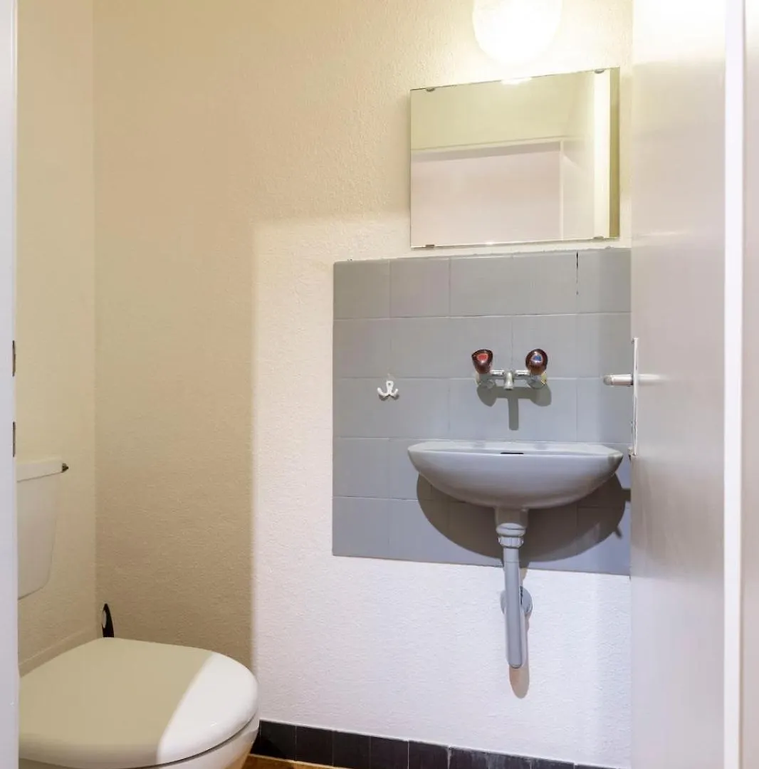 Apartment Gemuetlich Eingerichtete Wohnung Im Herzen Von Zuerich