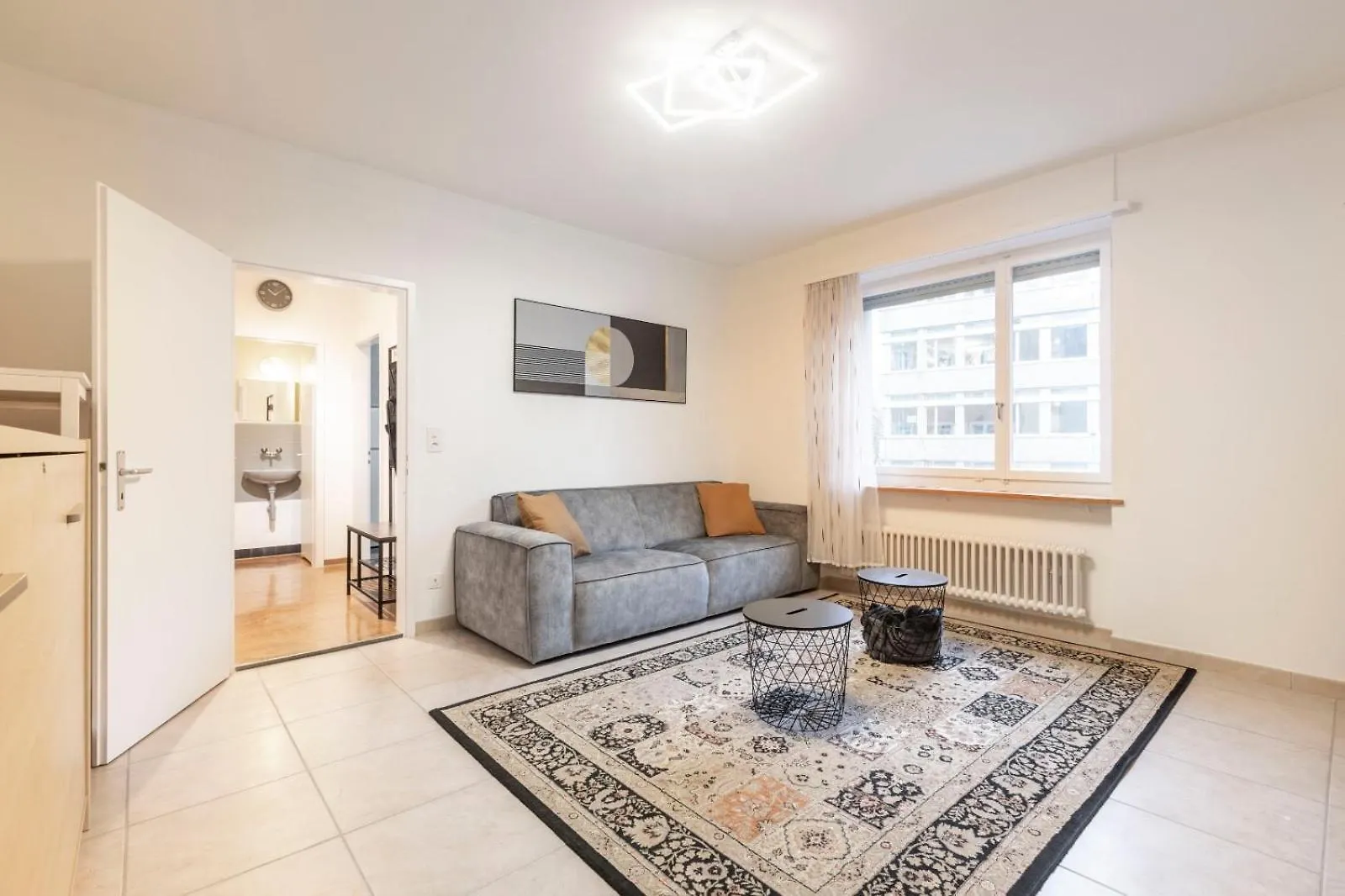 Gemuetlich Eingerichtete Wohnung Im Herzen Von Zuerich