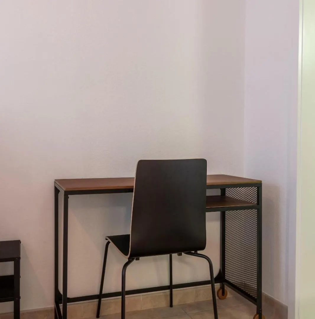 Apartment Gemuetlich Eingerichtete Wohnung Im Herzen Von Zuerich