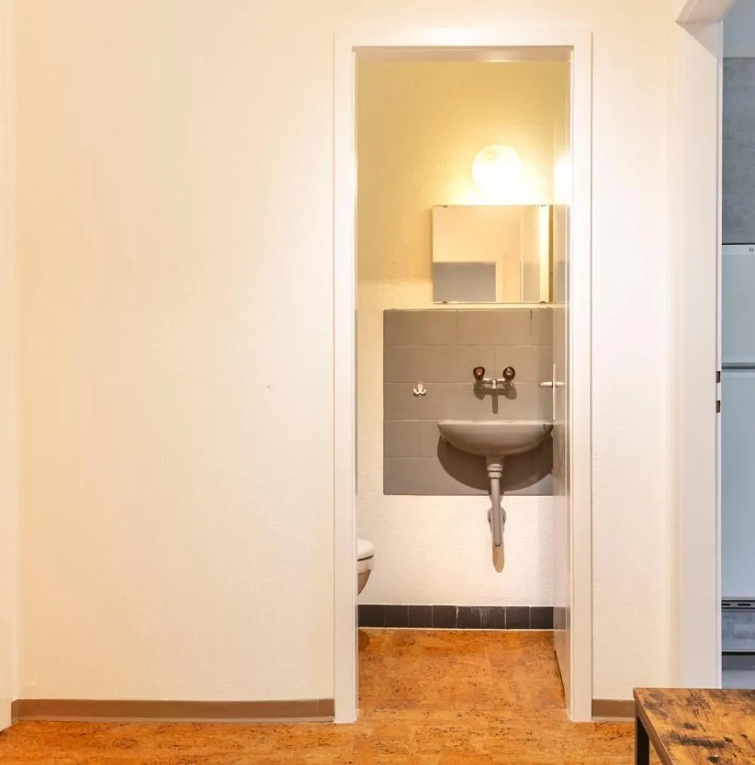 Gemuetlich Eingerichtete Wohnung Im Herzen Von Zuerich